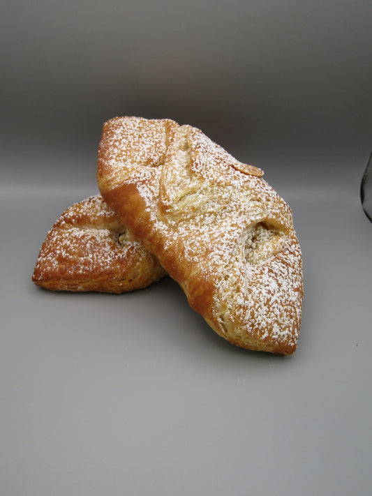 Croissant almandine